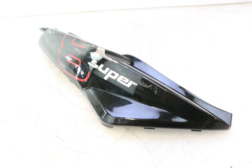 photo de VERKLEIDUNG HINTEN RECHTS KYMCO SUPER 8 2T 50 (2007 - 2013) - Technische Nahaufnahme