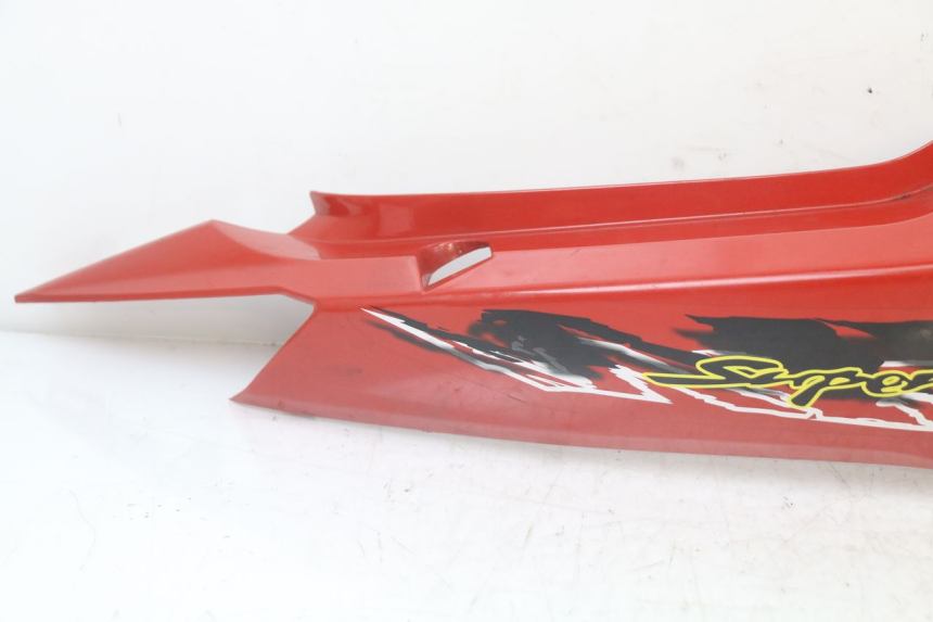 photo de VERKLEIDUNG HINTEN RECHTS KYMCO SUPER 8 125 (2008 - 2015) - Detailansicht des Bauteils