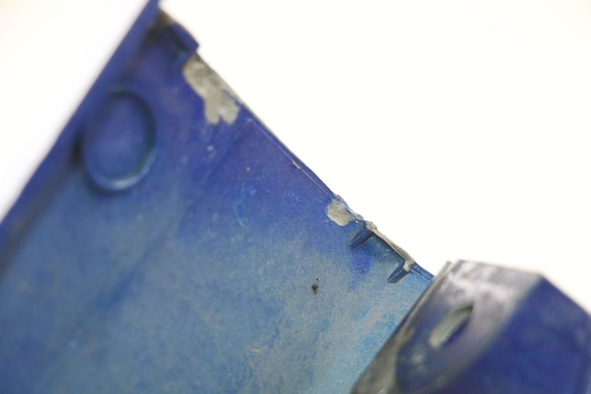 photo de VERKLEIDUNG HINTEN RECHTS PEUGEOT SV 50 (1992 - 2004) - Detailansicht des Bauteils