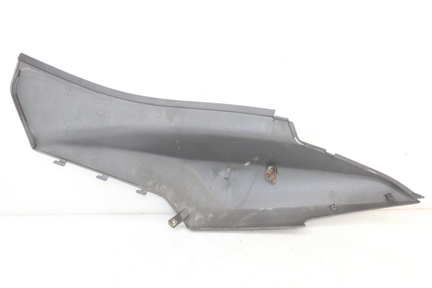 photo de VERKLEIDUNG HINTEN RECHTS SYM ORBIT 2 4T 50 (2008 - 2017) - Gesamtansicht des Produkts