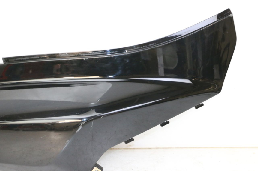 photo de VERKLEIDUNG HINTEN RECHTS SYM ORBIT 2 4T 50 (2008 - 2017) - Details der Befestigungspunkte