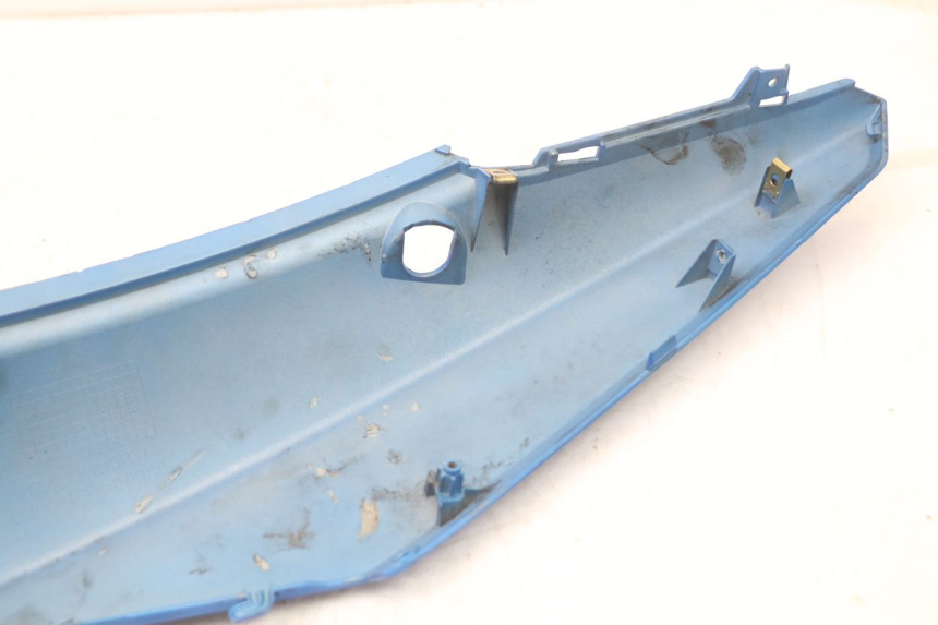 photo de RECHTER HINTERER KOTFLÜGEL SYM ORBIT III 3 4T 50 (2018 - 2021) - Kennzeichnungen und Originalreferenzen