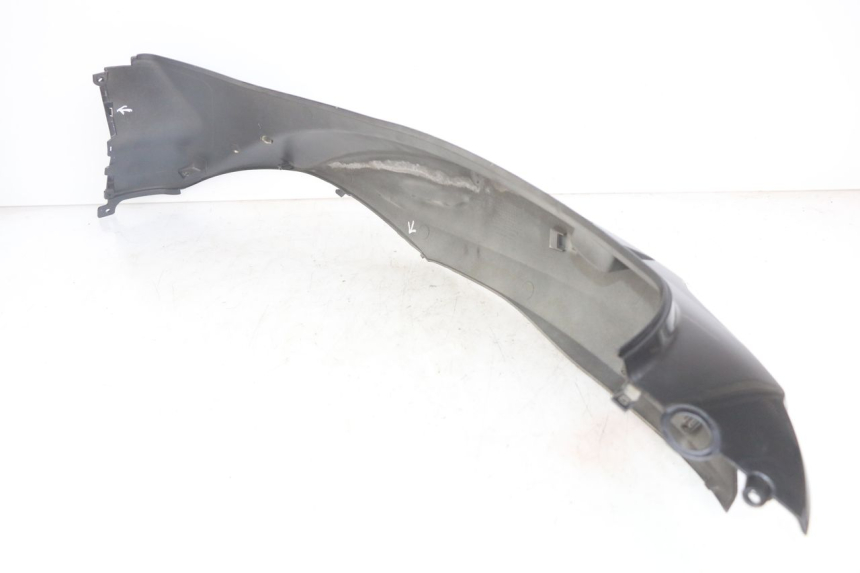 photo de RECHTER HINTERER KOTFLÜGEL SYM SYMPHONY 125 (2009 - 2015) - Oberflächenzustand und Material