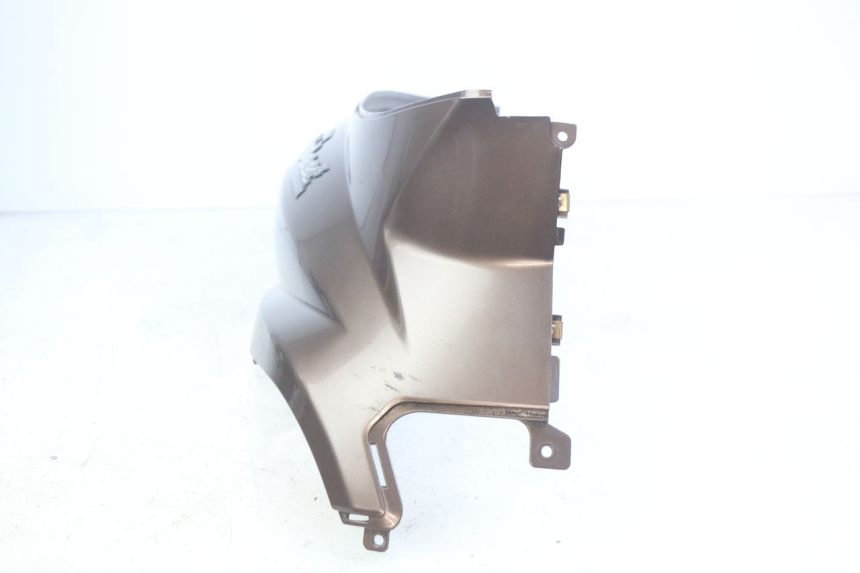 photo de RECHTER HINTERER KOTFLÜGEL PEUGEOT TWEET 4T 50 (2010 - 2014) - Kennzeichnungen und Originalreferenzen