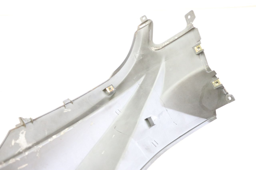 photo de VERKLEIDUNG HINTEN RECHTS PEUGEOT TWEET 4T 50 (2018 - 2022) - Detailansicht des Bauteils