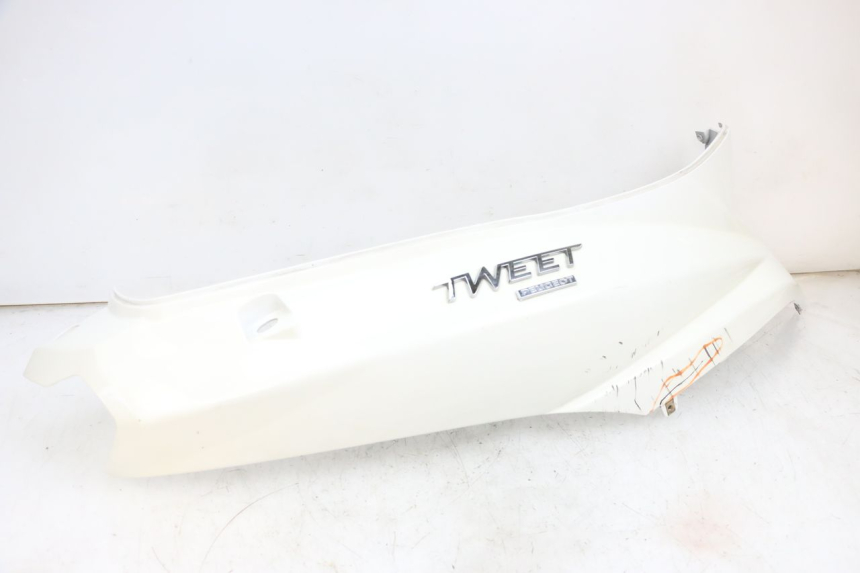 photo de VERKLEIDUNG HINTEN RECHTS PEUGEOT TWEET PRO EFI 4T 50 (2021 - 2022) - Hauptansicht