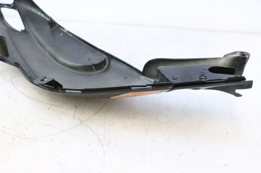 photo de VERKLEIDUNG HINTEN RECHTS PIAGGIO TYPHOON 50 (2000 - 2009) - Detailansicht des Bauteils