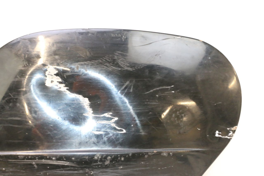 photo de VERKLEIDUNG HINTEN RECHTS PIAGGIO VESPA PK FL 2T 50 (1990 - 1996) - Weitere Ansicht des Artikels