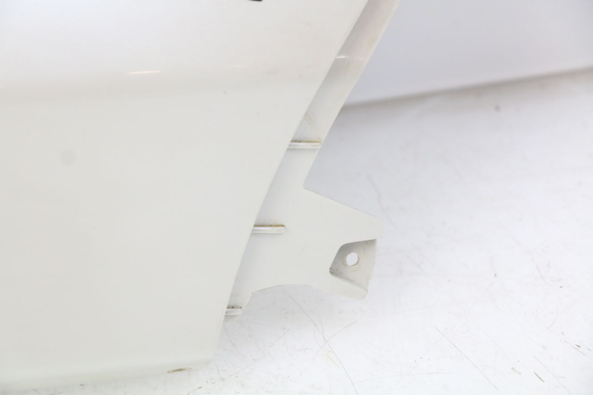 photo de RECHTER HINTERER KOTFLÜGEL PEUGEOT VIVACITY NEW 4T 50 (2008 - 2017) - Zoom auf Komponenten