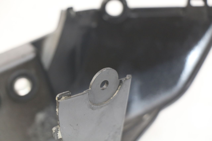 photo de RECHTER HINTERER KOTFLÜGEL SYM WOLF SB 125 (2011 - 2018) - Zoom auf Gebrauchszustand