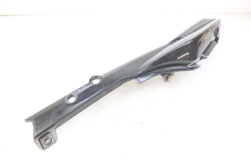 photo de RECHTER HINTERER KOTFLÜGEL SYM WOLF SB 125 (2011 - 2018) - Details der Befestigungspunkte