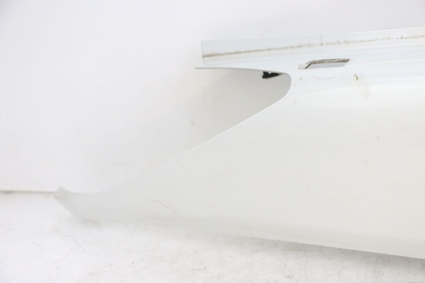 photo de RECHTER HINTERER KOTFLÜGEL YAMAHA X-MAX XMAX 250 (2006 - 2009) - Oberflächenzustand und Material