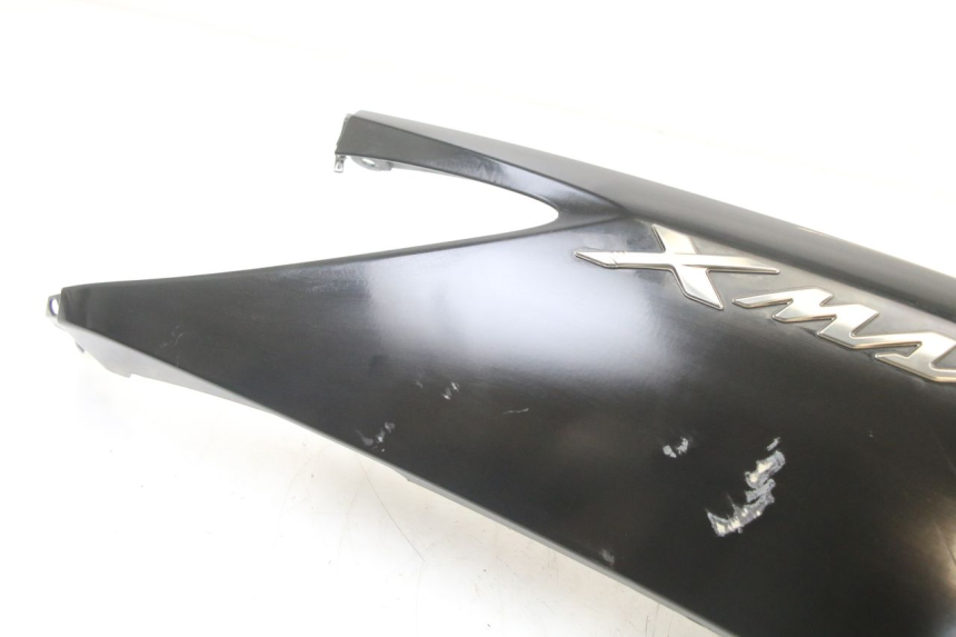 photo de VERKLEIDUNG HINTEN RECHTS YAMAHA X-MAX XMAX 125 (2010 - 2013) - Zoom auf Gebrauchszustand