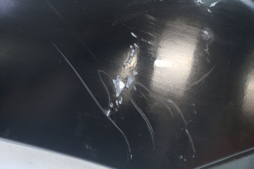 photo de VERKLEIDUNG HINTEN RECHTS YAMAHA X-MAX XMAX 125 (2010 - 2013) - Details der Befestigungspunkte