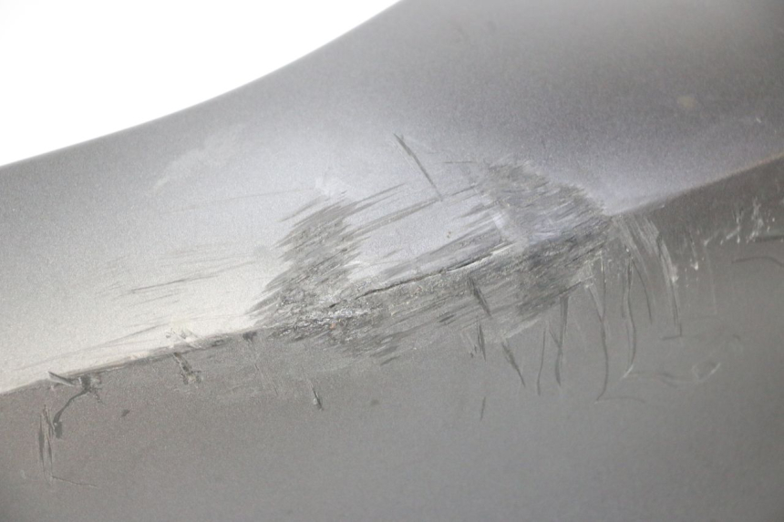 photo de VERKLEIDUNG HINTEN RECHTS YAMAHA XMAX X-MAX 125 (2021 - 2025) - Zoom auf Komponenten