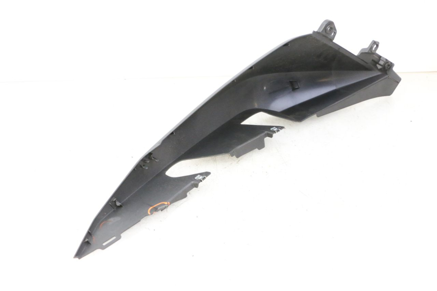 photo de VERKLEIDUNG HINTEN RECHTS YAMAHA XMAX X-MAX 125 (2021 - 2025) - Gesamtansicht des Produkts