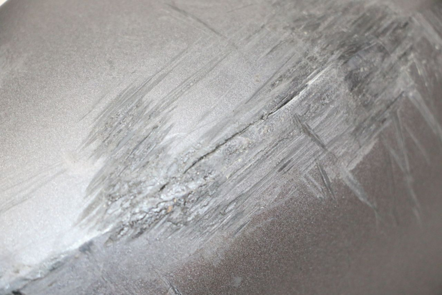 photo de VERKLEIDUNG HINTEN RECHTS YAMAHA XMAX X-MAX 125 (2021 - 2025) - Details der Befestigungspunkte