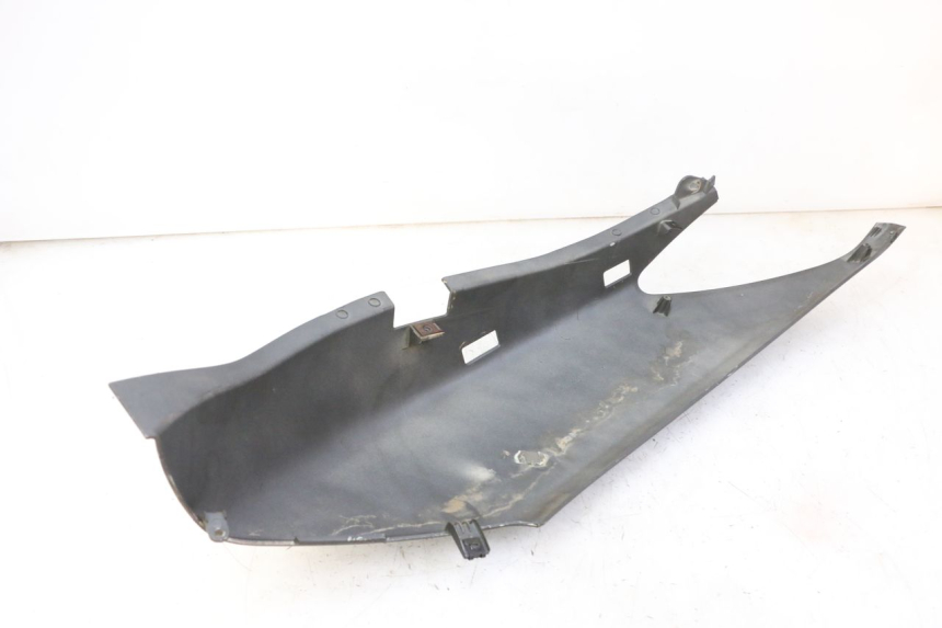 photo de RECHTER HINTERER KOTFLÜGEL YAMAHA X-MAX XMAX 250 (2006 - 2009) - Detailansicht des Bauteils