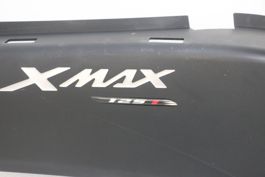 photo de RECHTER HINTERER KOTFLÜGEL YAMAHA XMAX X-MAX 125 (2006 - 2009) - Details der Befestigungspunkte
