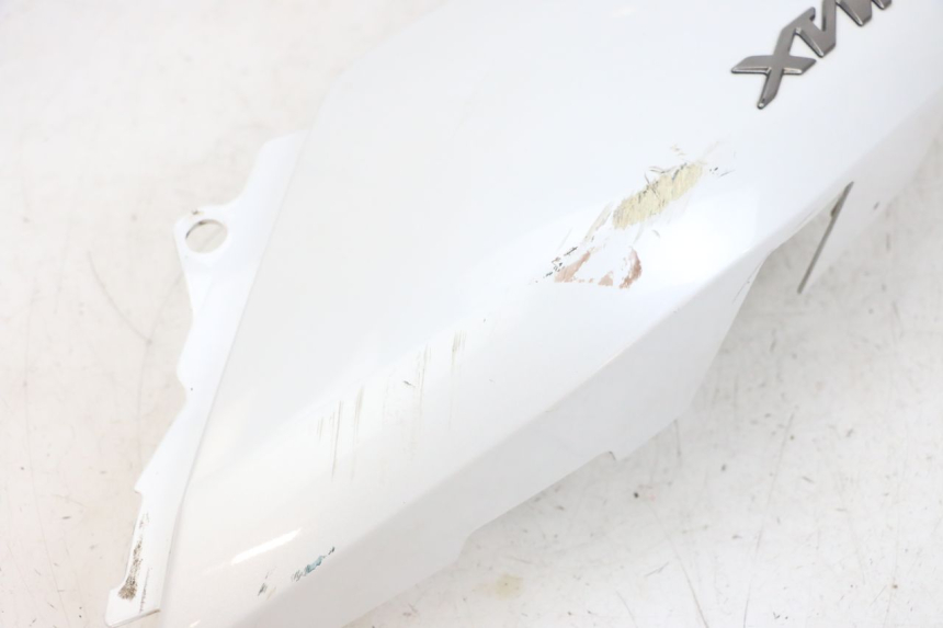 photo de VERKLEIDUNG HINTEN RECHTS YAMAHA X-MAX XMAX 125 (2010 - 2013) - Details der Befestigungspunkte