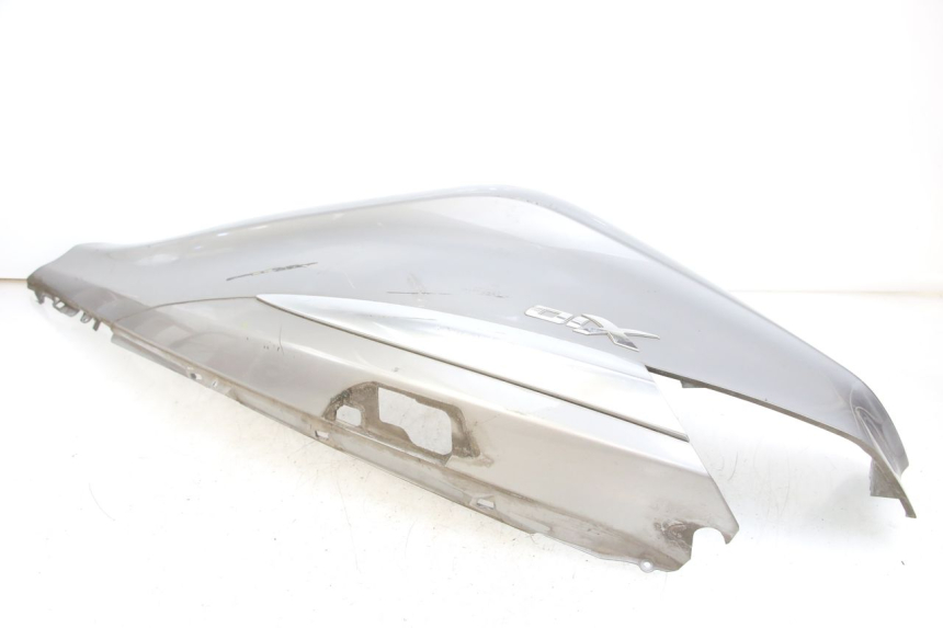 photo de VERKLEIDUNG HINTEN RECHTS PIAGGIO X10 125 (2012 - 2017) - Weitere Ansicht des Artikels