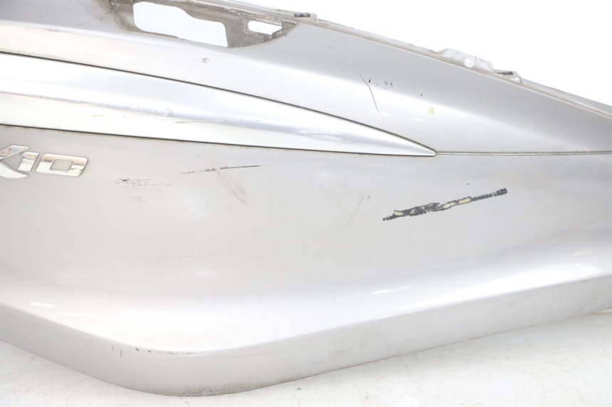 photo de VERKLEIDUNG HINTEN RECHTS PIAGGIO X10 125 (2012 - 2017) - Hochauflösende Nahaufnahme