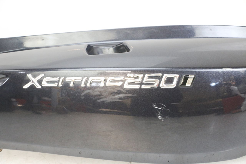 photo de HINTERE RECHTE SEITENVERKLEIDUNG KYMCO XCITING 250 (2006 - 2009) - Charakteristische Merkmale