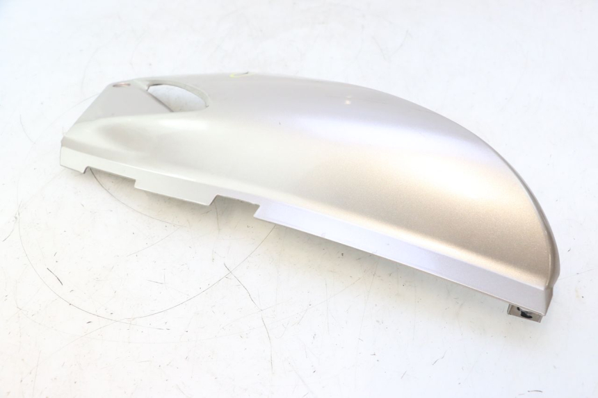 photo de VERKLEIDUNG HINTEN RECHTS HONDA XLV VARADERO 125 (2007 - 2012) - Kennzeichnungen und Originalreferenzen