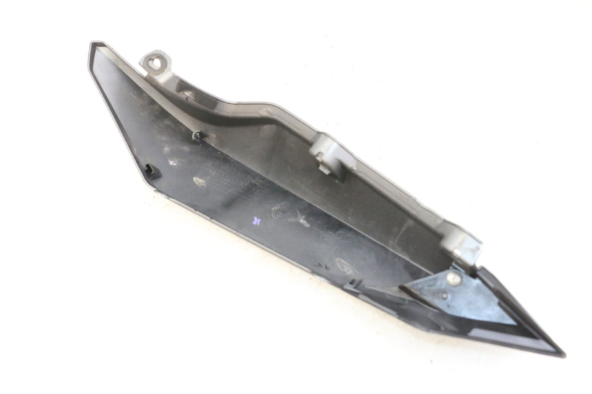 photo de VERKLEIDUNG HINTEN RECHTS YAMAHA XJ6 ABS 600 (2008 - 2016) - Alternative Perspektive