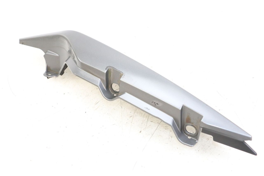 photo de VERKLEIDUNG HINTEN RECHTS YAMAHA XJ6 ABS 600 (2008 - 2016) - Technische Nahaufnahme