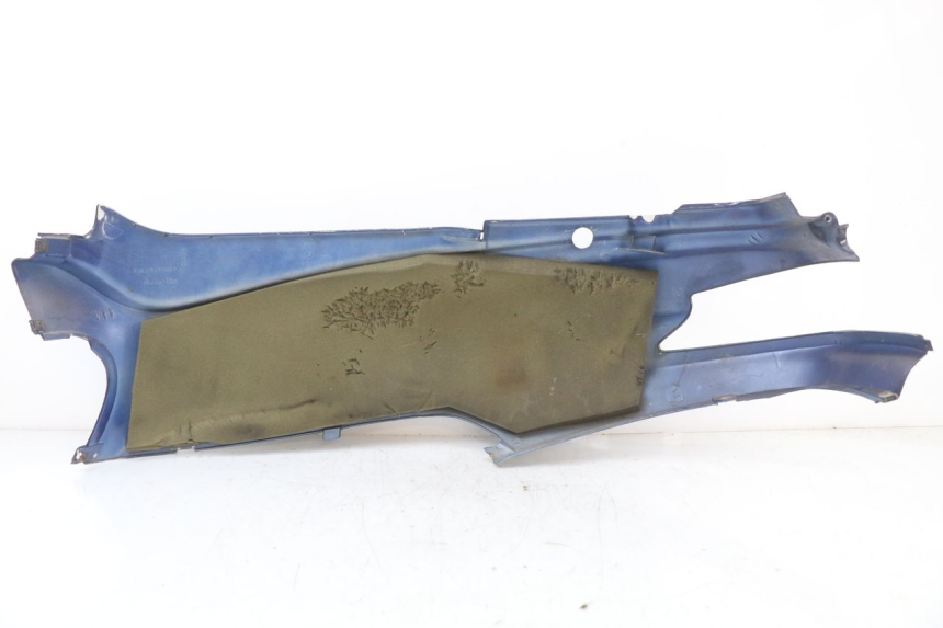 photo de VERKLEIDUNG HINTEN RECHTS YAMAHA YE ZEST 50 (1992 - 1998) - Technische Nahaufnahme