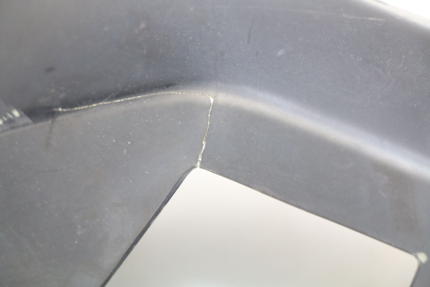 photo de RECHTER HINTERER KOTFLÜGEL YAMASAKI YM T 125 (2015 - 2020) - Details der Befestigungspunkte