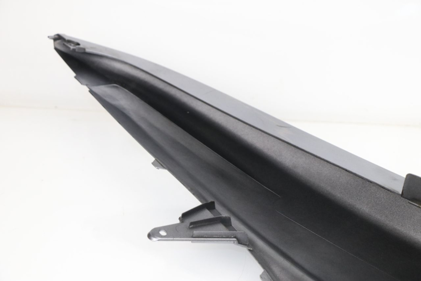 photo de VERKLEIDUNG HINTEN RECHTS YAMAHA YP MAJESTY 400 (2004 - 2008) - Gesamtansicht des Produkts