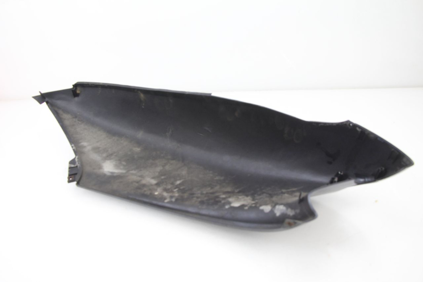 photo de VERKLEIDUNG HINTEN RECHTS YAMAHA YP MAJESTY 125 (1998 - 2001) - Alternative Perspektive