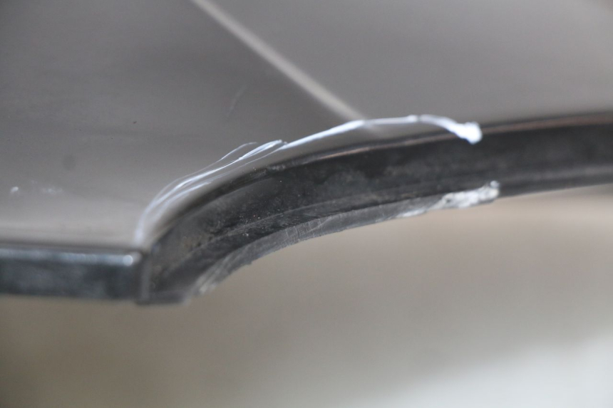 photo de RECHTER HINTERER KOTFLÜGEL YAMAHA YP MAJESTY 125 (2007 - 2010) - Zoom auf Gebrauchszustand