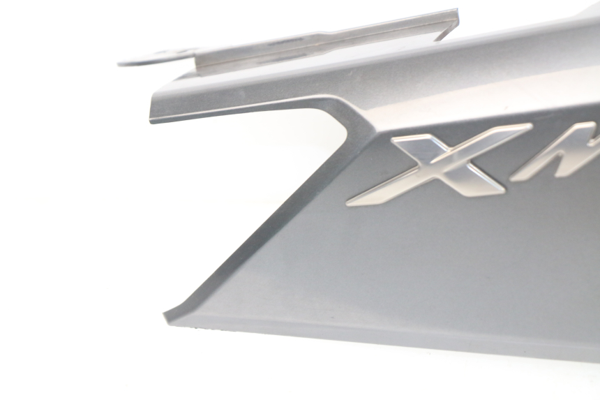 photo de VERKLEIDUNG HINTEN RECHTS YAMAHA YP X-MAX XMAX 400 (2014 - 2017) - Detailansicht des Bauteils