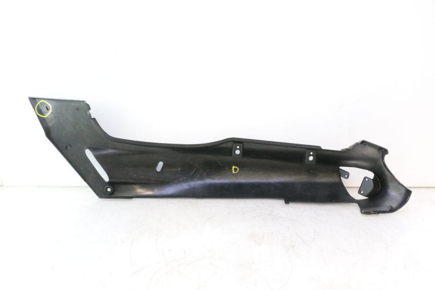 photo de VERKLEIDUNG HINTEN RECHTS KAWASAKI ZZR 600 (1995 - 2004) - Kennzeichnungen und Originalreferenzen
