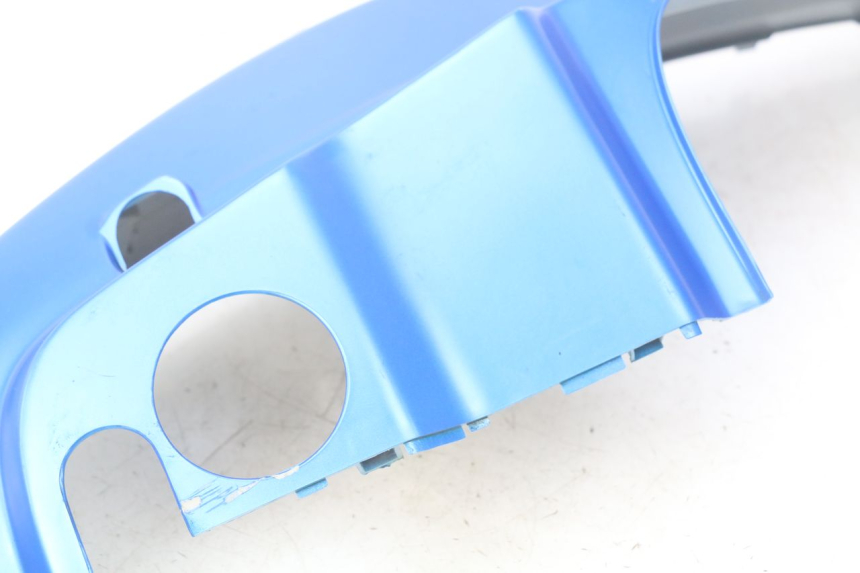 photo de LINKS HINTEN KYMCO AGILITY 4T 50 (2018 - 2022) - Kennzeichnungen und Originalreferenzen