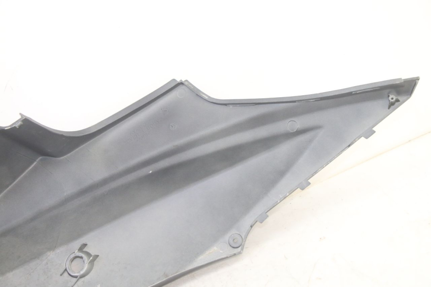 photo de LINKS HINTEN KYMCO AGILITY 4T 50 (2018 - 2022) - Kennzeichnungen und Originalreferenzen