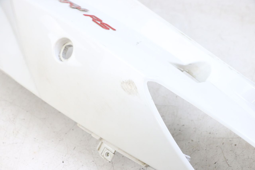 photo de VERKLEIDUNG HINTEN LINKS KYMCO AGILITY RS 4T 50 (2009 - 2013) - Kennzeichnungen und Originalreferenzen