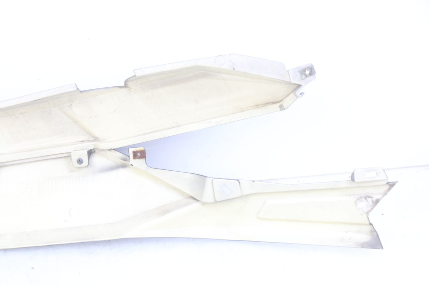 photo de HINTERE LINKE SEITENVERKLEIDUNG NECO ALEXONE 125 (2017 - 2024) - Geprüftes Gebrauchtteil