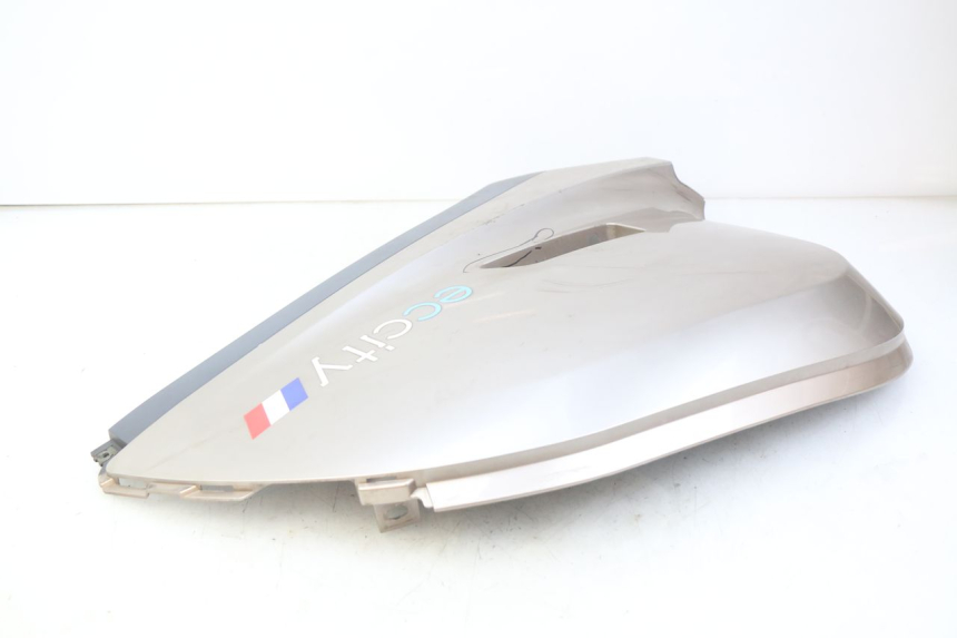 photo de LINKS HINTEN LINKS ECCITY ARTELEC 670 1 (2013 - 2017) - Details der Befestigungspunkte