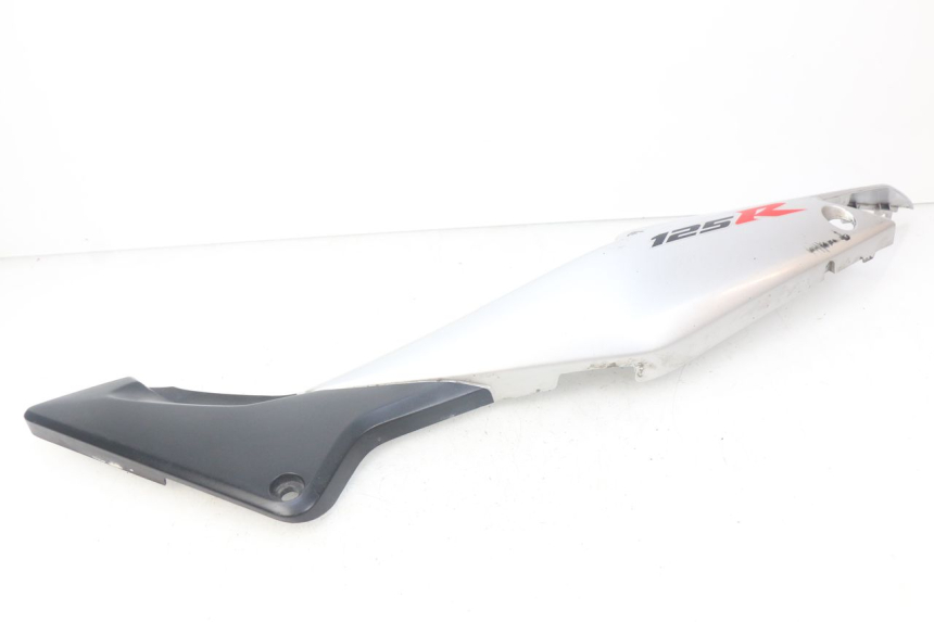 photo de VERKLEIDUNG HINTEN LINKS HONDA CBR R 125 (2003 - 2006) - Oberflächenzustand und Material