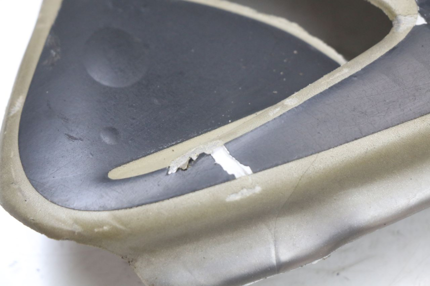 photo de VERKLEIDUNG HINTEN LINKS SHERCO CITY CORP 125 (2003 - 2007) - Details der Befestigungspunkte