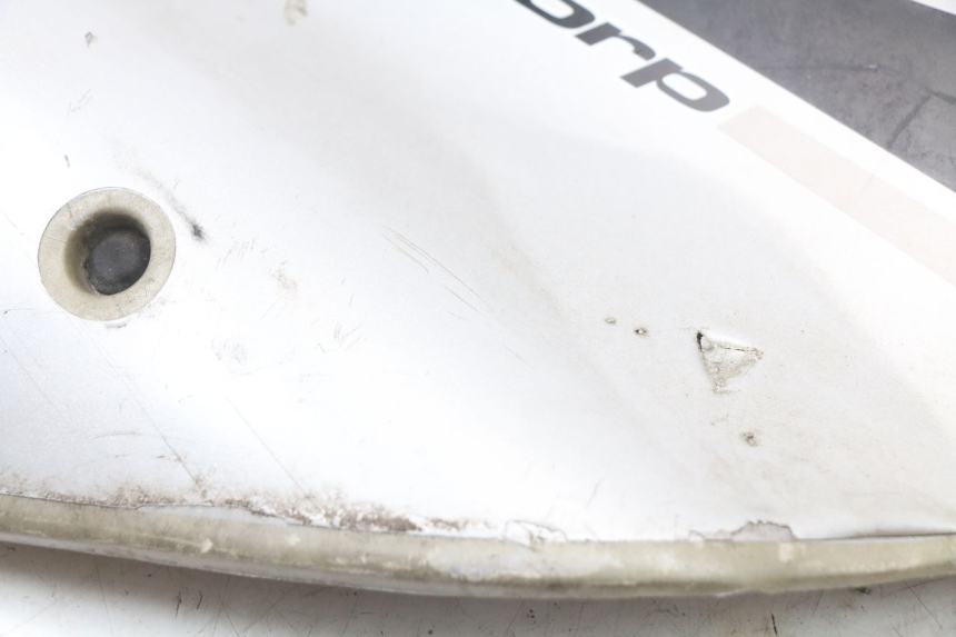 photo de VERKLEIDUNG HINTEN LINKS SHERCO CITY CORP 125 (2003 - 2007) - Oberflächenzustand und Material