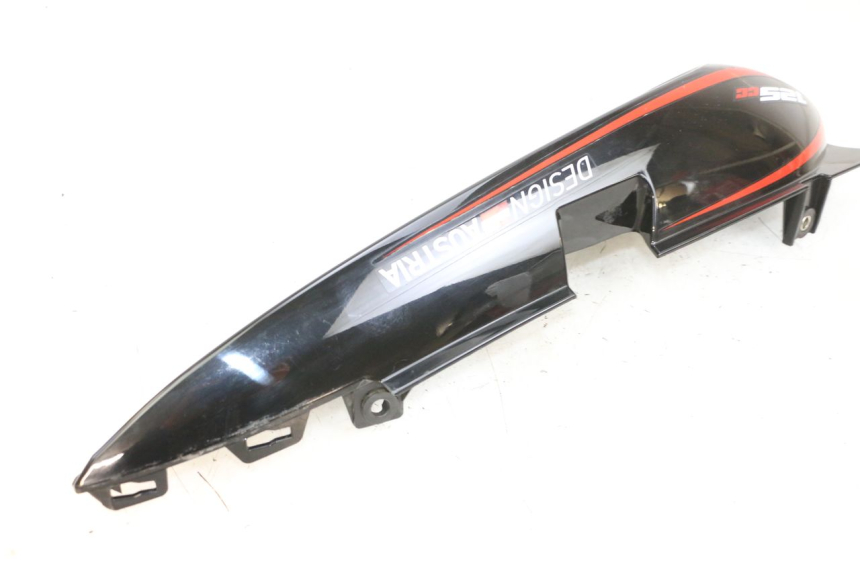 photo de VERKLEIDUNG HINTEN LINKS KSR CODE 125 (2018 - 2020) - Oberflächenzustand und Material