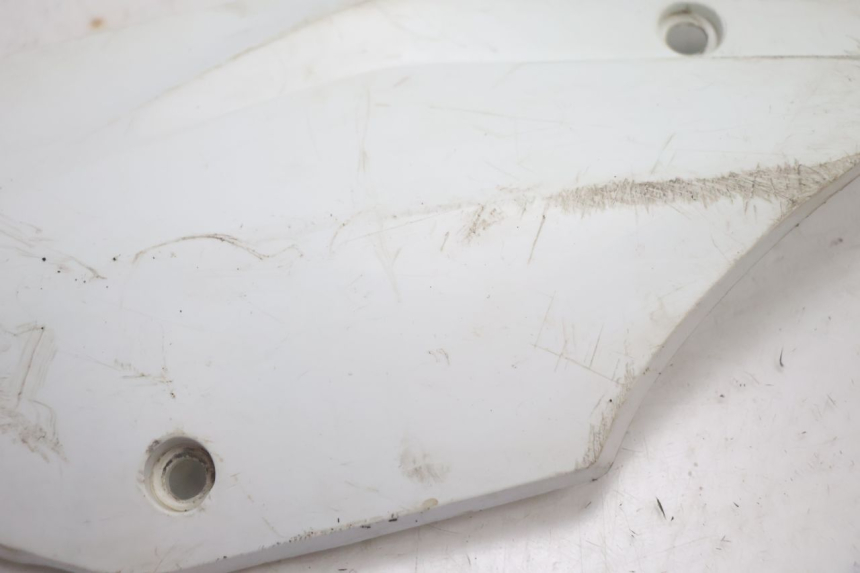 photo de VERKLEIDUNG HINTEN LINKS HONDA CRF CR-F 125 (2020 - 2021) - Zoom auf Gebrauchszustand