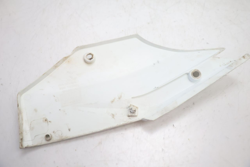 photo de VERKLEIDUNG HINTEN LINKS HONDA CRF CR-F 125 (2020 - 2021) - Details der Befestigungspunkte
