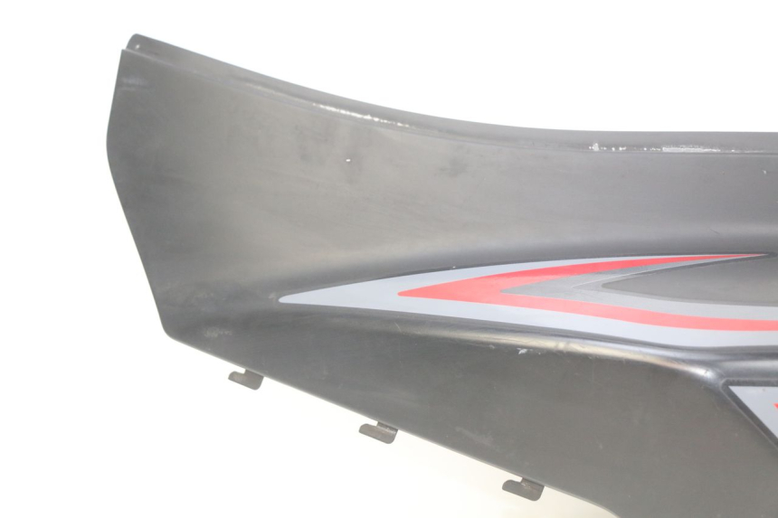 photo de LINKES HINTERES SEITENTEIL SYM CROX 4T 50 (2016 - 2023) - Details der Befestigungspunkte