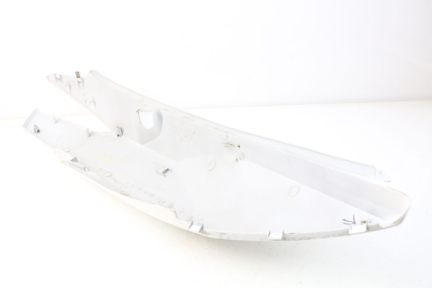 photo de VERKLEIDUNG HINTEN LINKS KYMCO DINK STREET 125 (2009 - 2014) - Technische Nahaufnahme